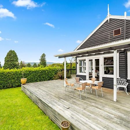 Springfield Rise Lodge - Rotorua Holiday Home Eksteriør billede