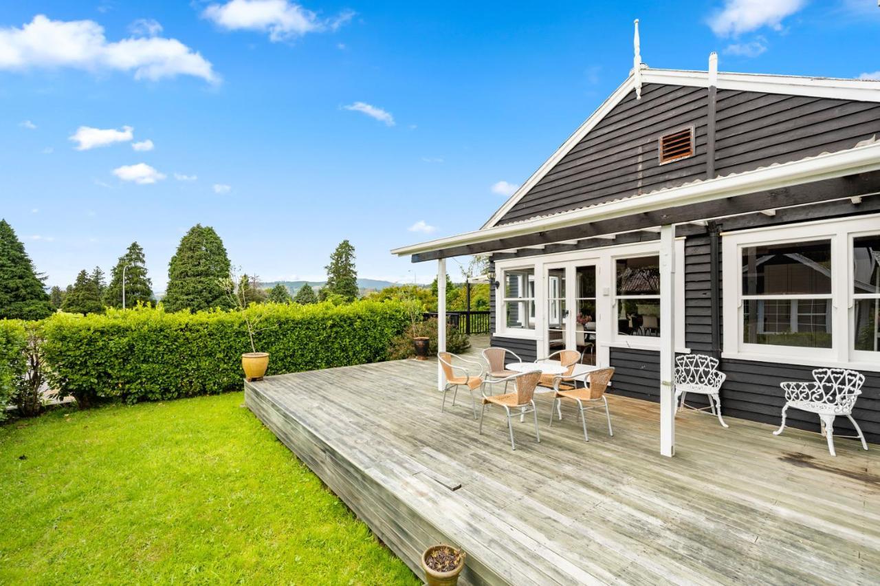 Springfield Rise Lodge - Rotorua Holiday Home Eksteriør billede