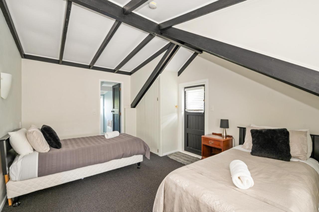 Springfield Rise Lodge - Rotorua Holiday Home Eksteriør billede