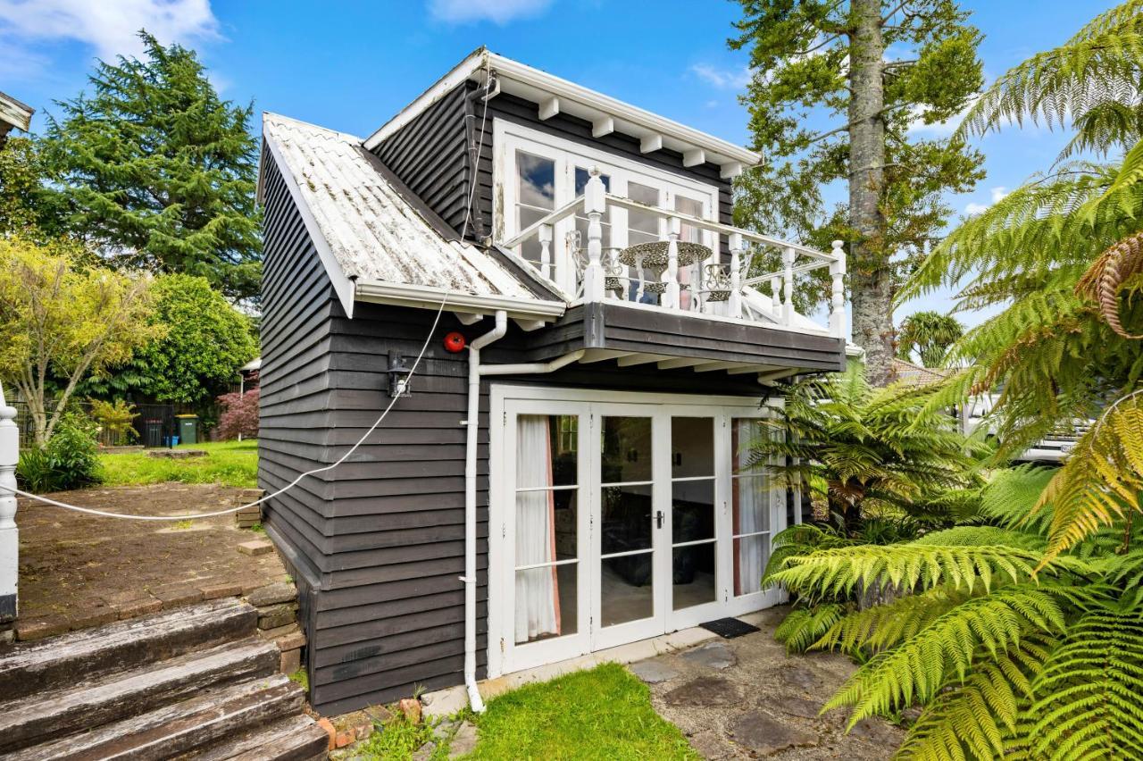 Springfield Rise Lodge - Rotorua Holiday Home Eksteriør billede